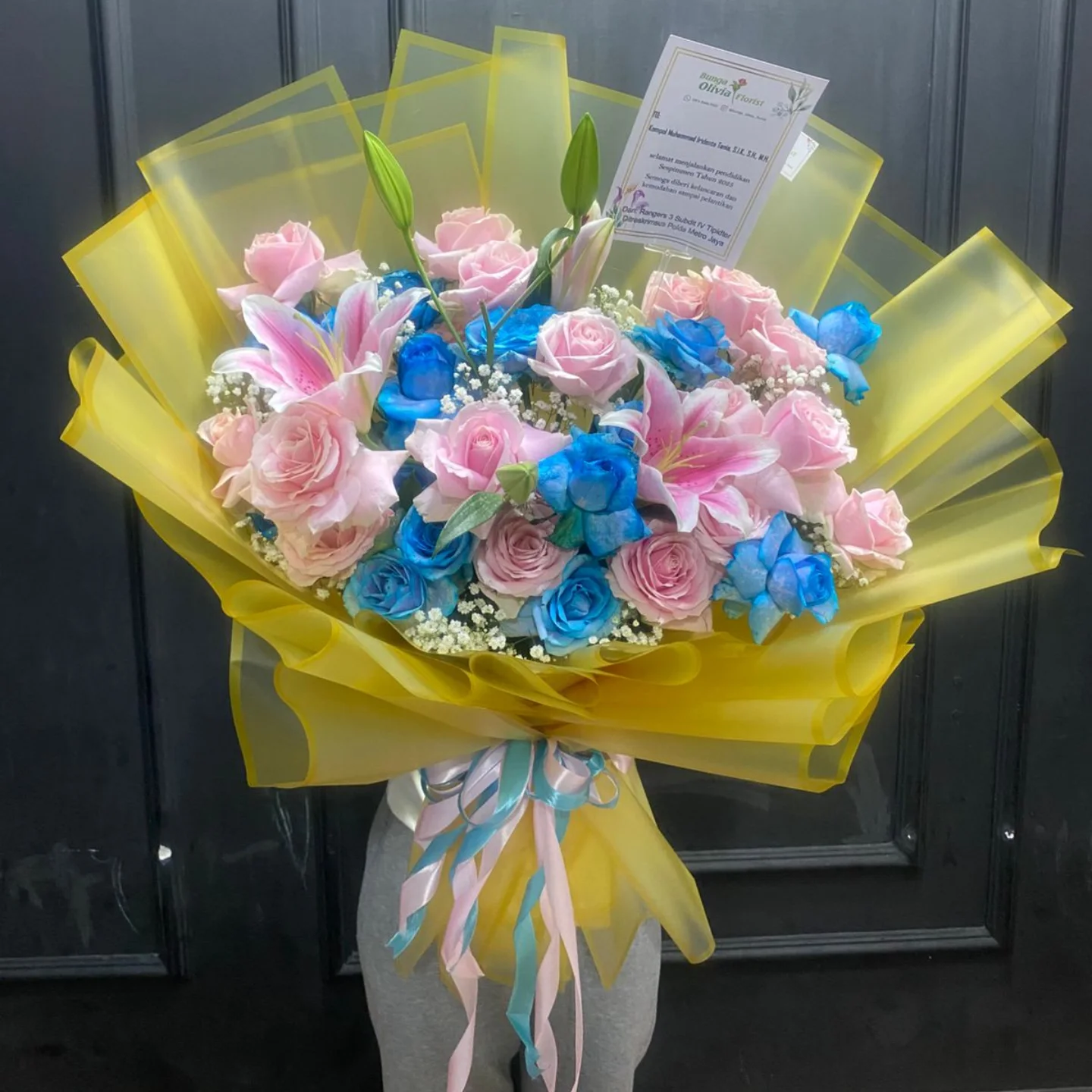 Hand Bouquet WF-WHB-002 untuk valentine - IndoFlorist Jakarta, mulai Rp 650rb